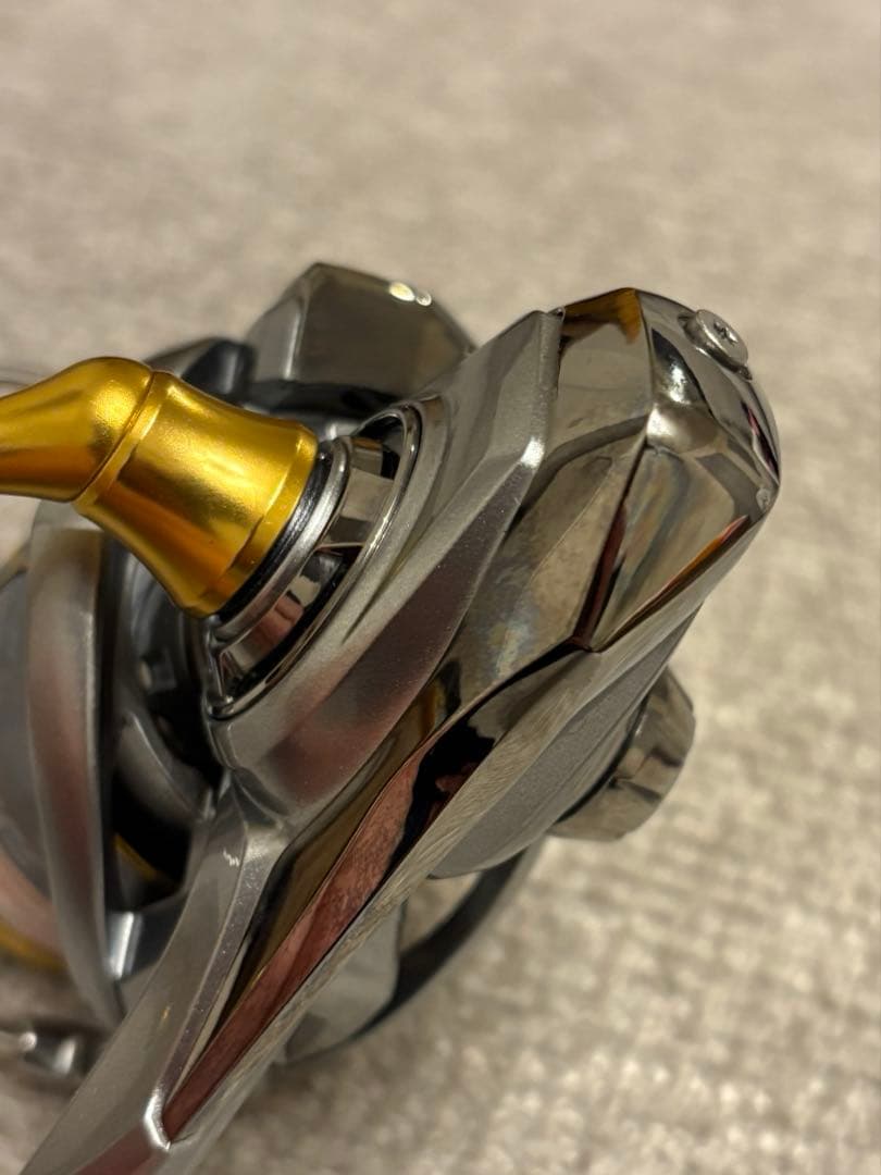「美品」 DAIWA ダイワ フリームス FREAMS LT 4000D-CXH