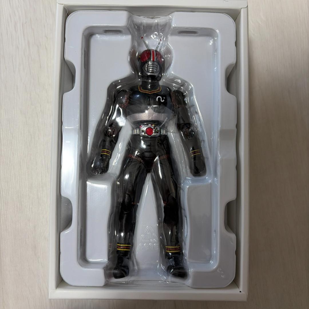 S.H. フィギュアーツ 真骨彫製法 仮面ライダー BLACK シャドームーン