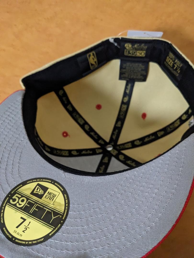 59FIFTY DAY アトランタ・ホークス ベガスゴールド レッドバイザー
