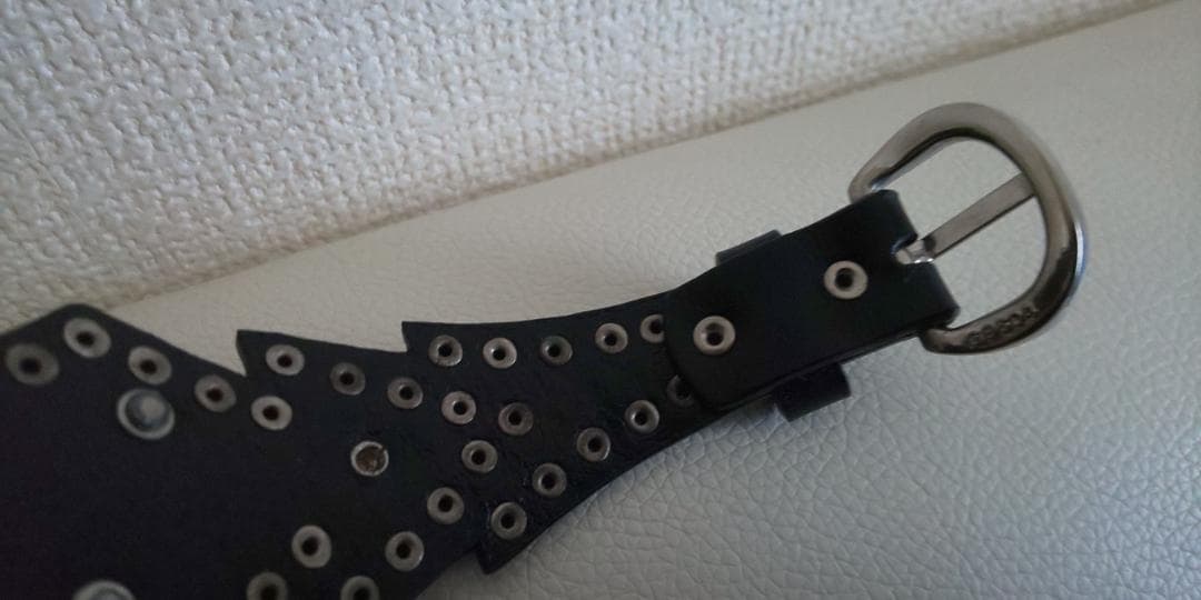 一時的にお値下げしました。 レア X JAPAN レザー ブレスレット hide