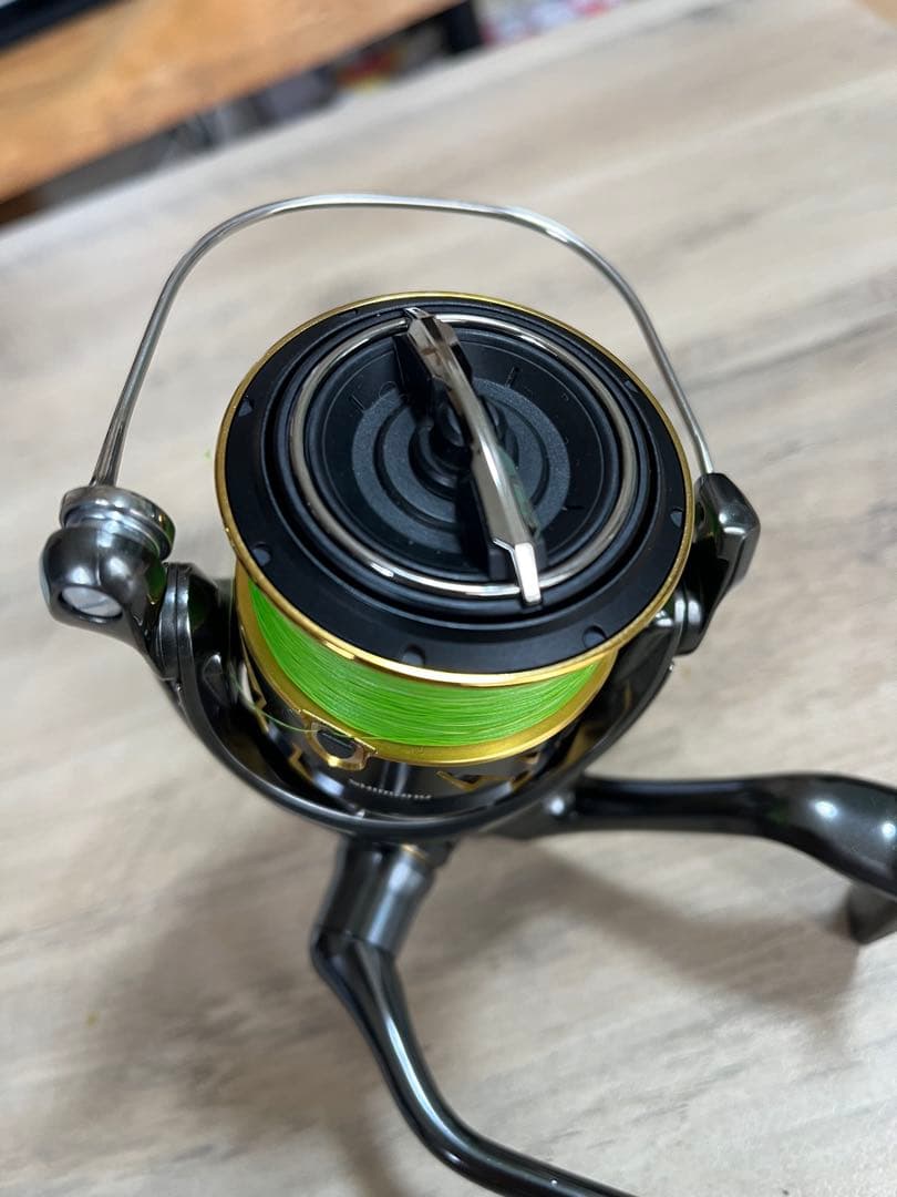シマノ　shimano 20ツインパワー 4000XG