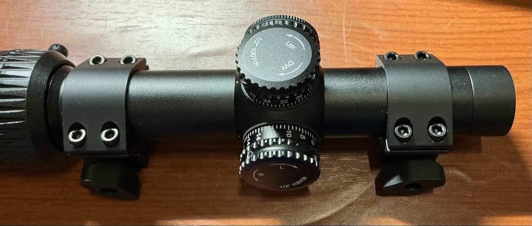 ベクターオプティクス ZOD 1-4x20IRライフルスコープ 発光モデル