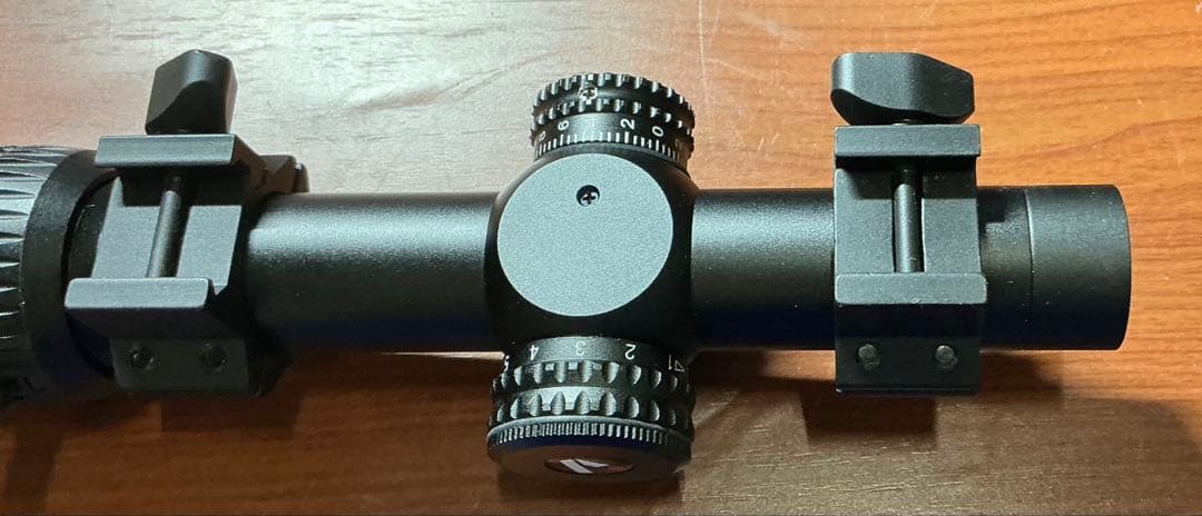 ベクターオプティクス ZOD 1-4x20IRライフルスコープ 発光モデル