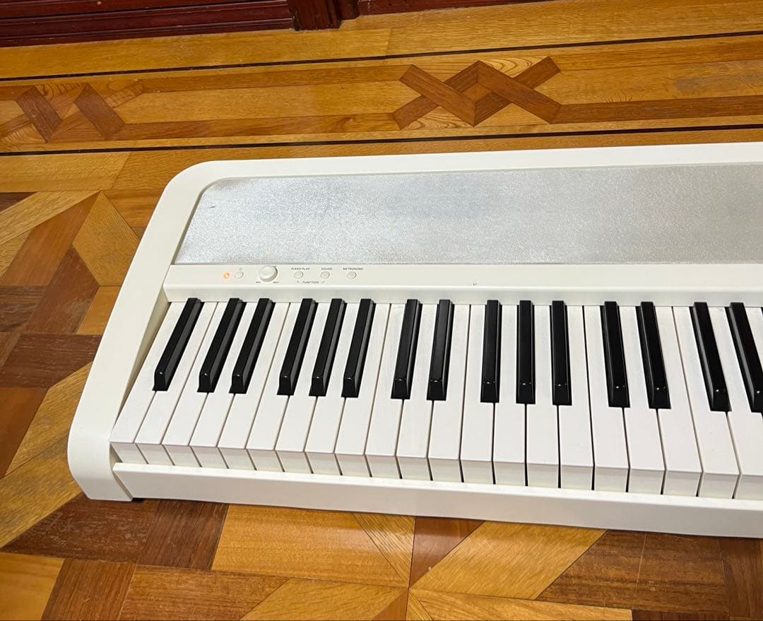 KORG 電子ピアノ B1 ホワイト 88鍵盤 ヘッドホン ペダルつき