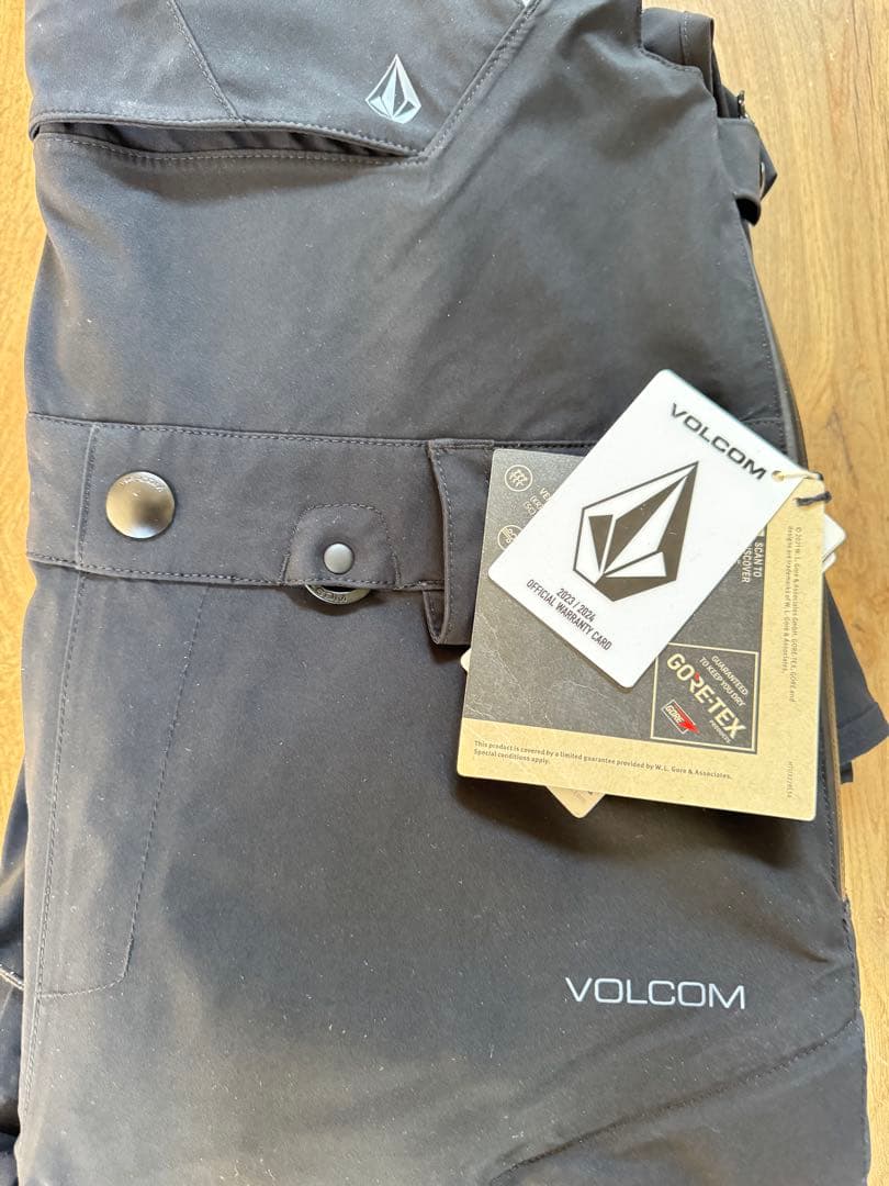 【新品】VOLCOM GORE-TEX オーバーオール スノーボードウェア