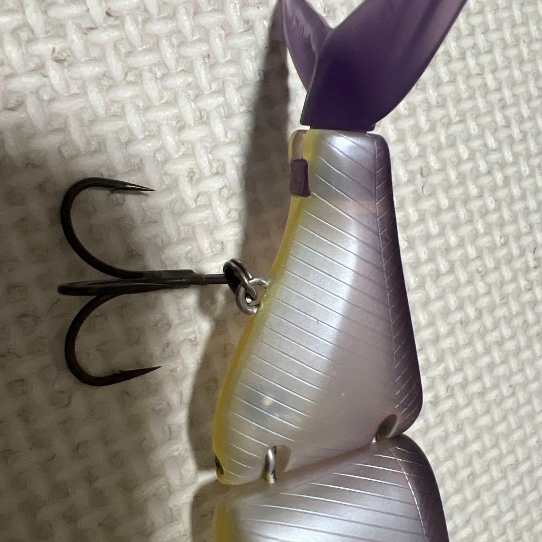タイニークラッシュ、ロー