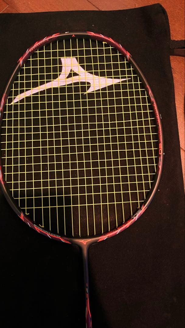 Mizuno バドミントンラケット 黒/赤 Mizuno FORTIUS 60