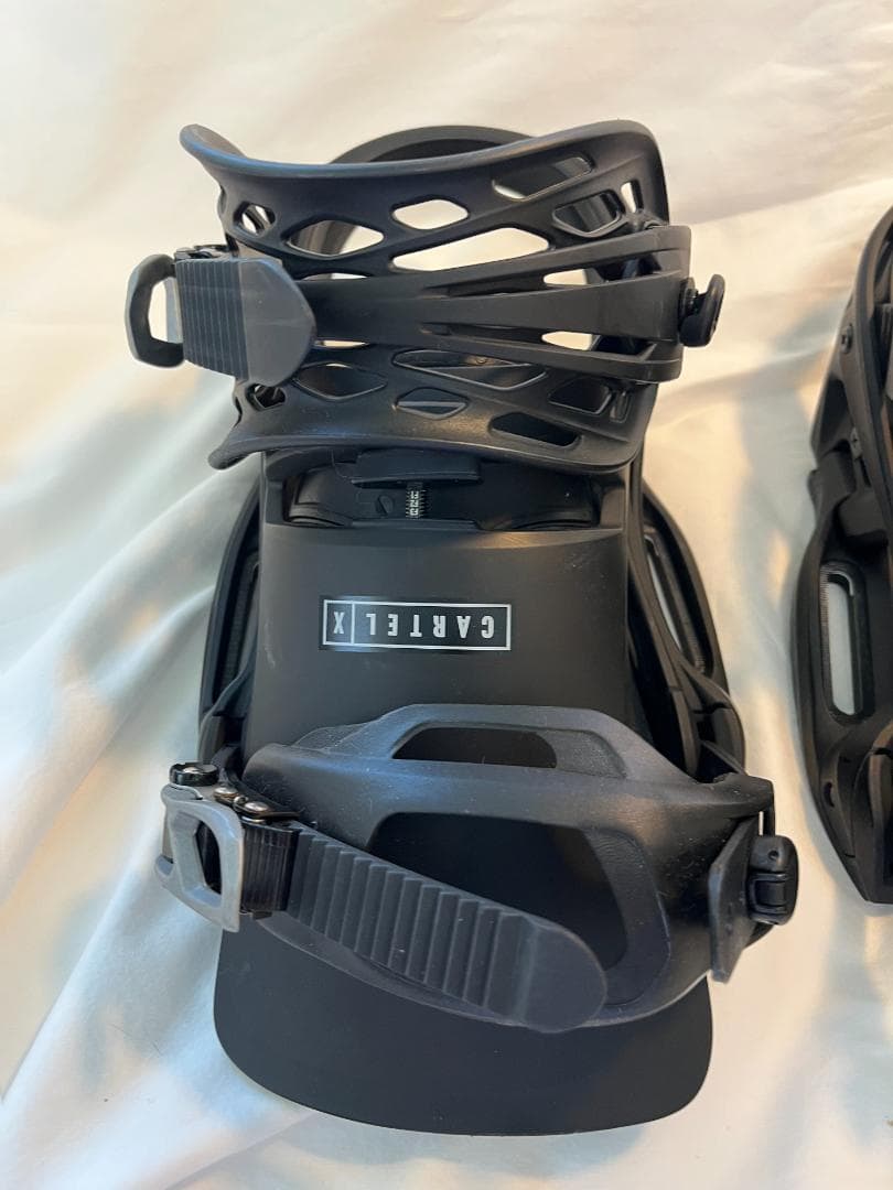 BURTON　CARTEL X　EST　Mサイズ　中古