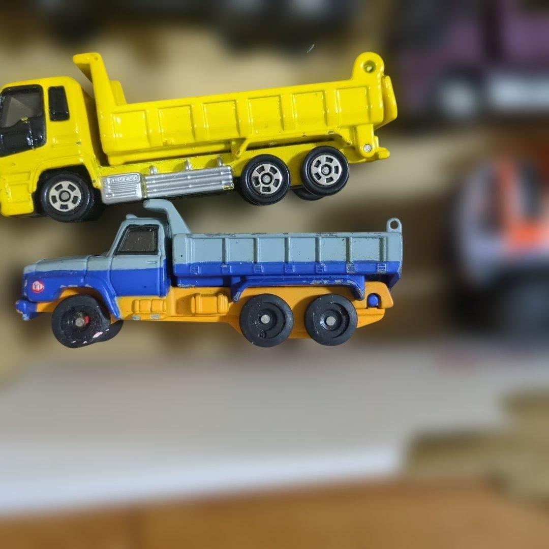 憧れのダンプカー　ミニカー 14台セット　おまけ付き