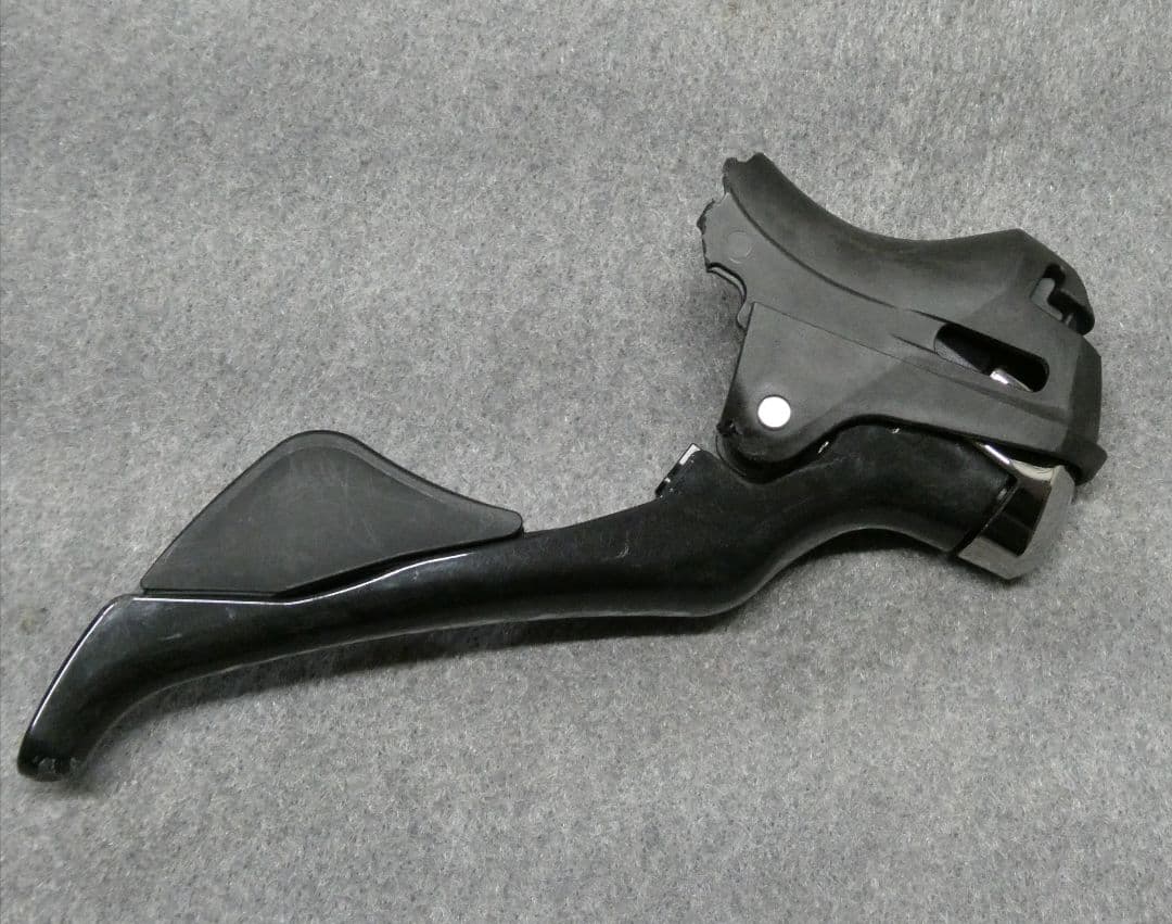 ジャンク品　SHIMANO ST-R8000　ULTEGRA 11速　右レバー