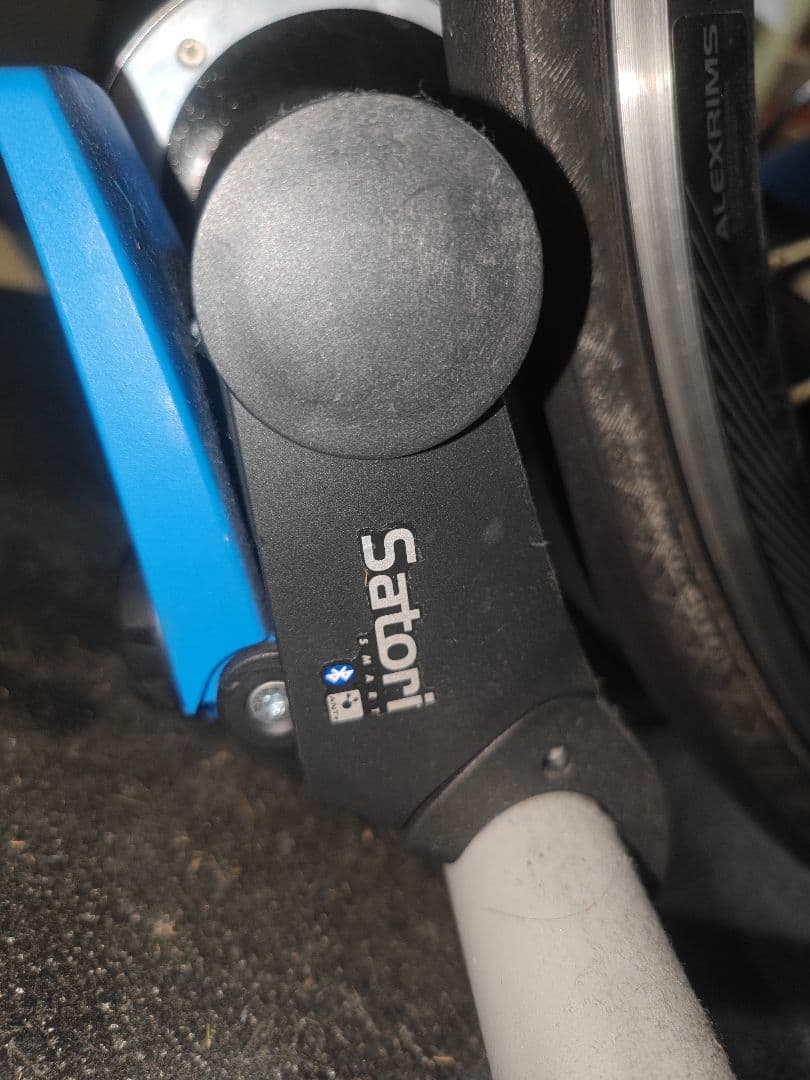 Tacx satori Bluetooth固定ローラー パワーメーター付き