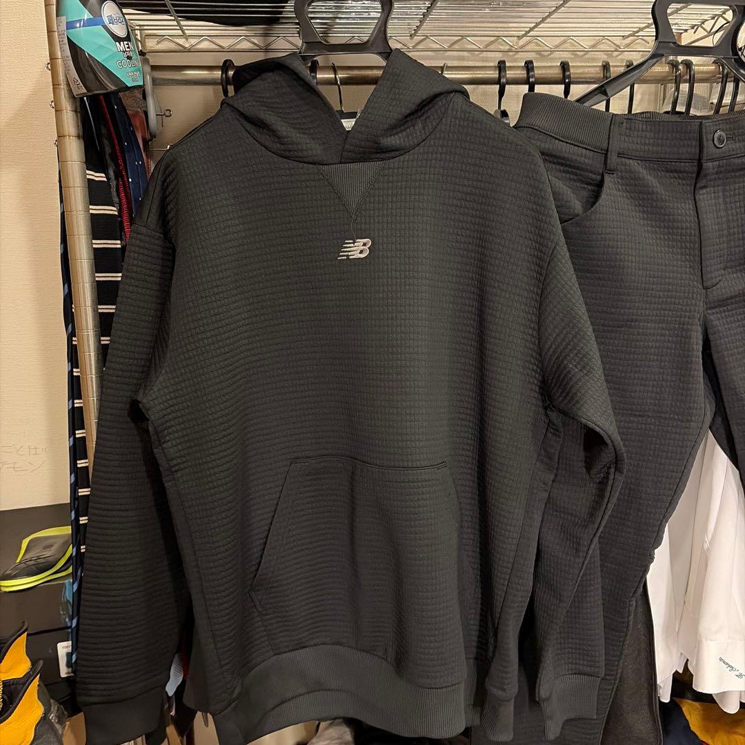 メンズウェア new balance TEXTURED PULLOVER TAPERED