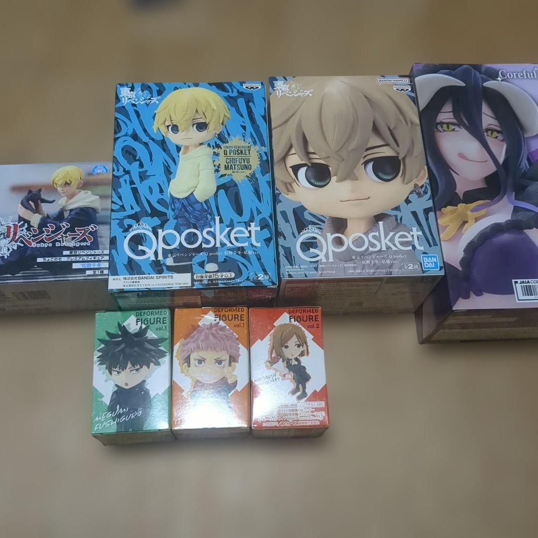 フィギュア24個セット　初音ミク　鬼滅の刃など