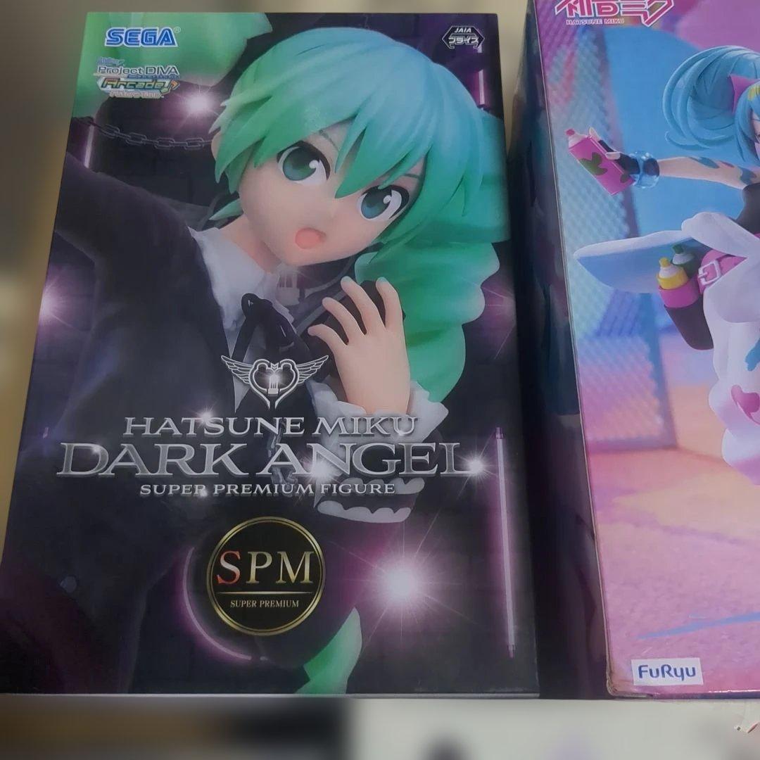 フィギュア24個セット　初音ミク　鬼滅の刃など