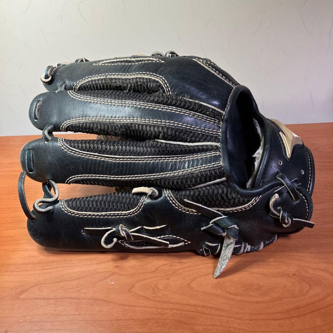 S*ん様 MIZUNO 大人　右投げ　グローバルエリート　軟式用グローブ　異彩