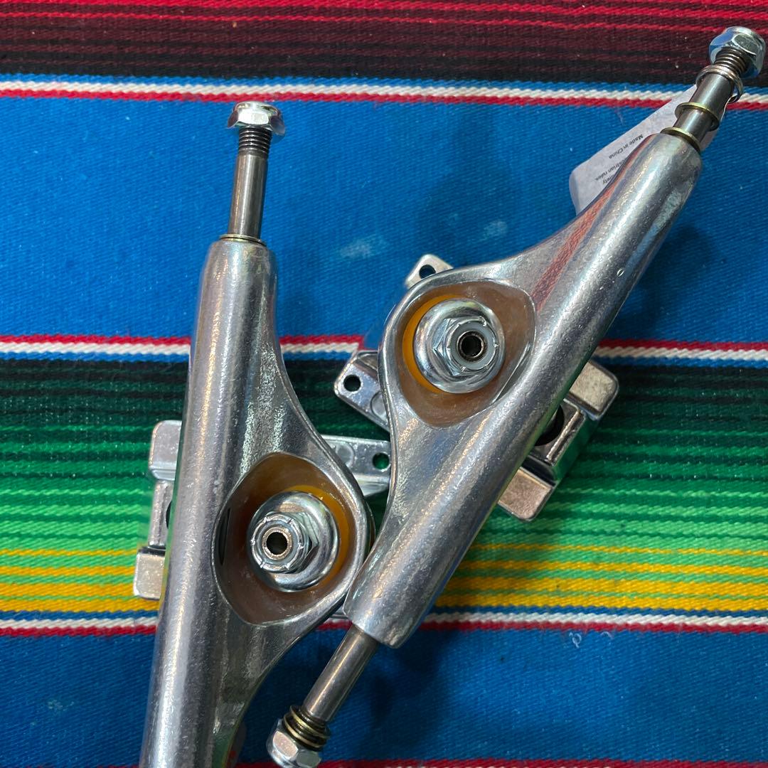 スケートボード Independent Skateboard Trucks 139