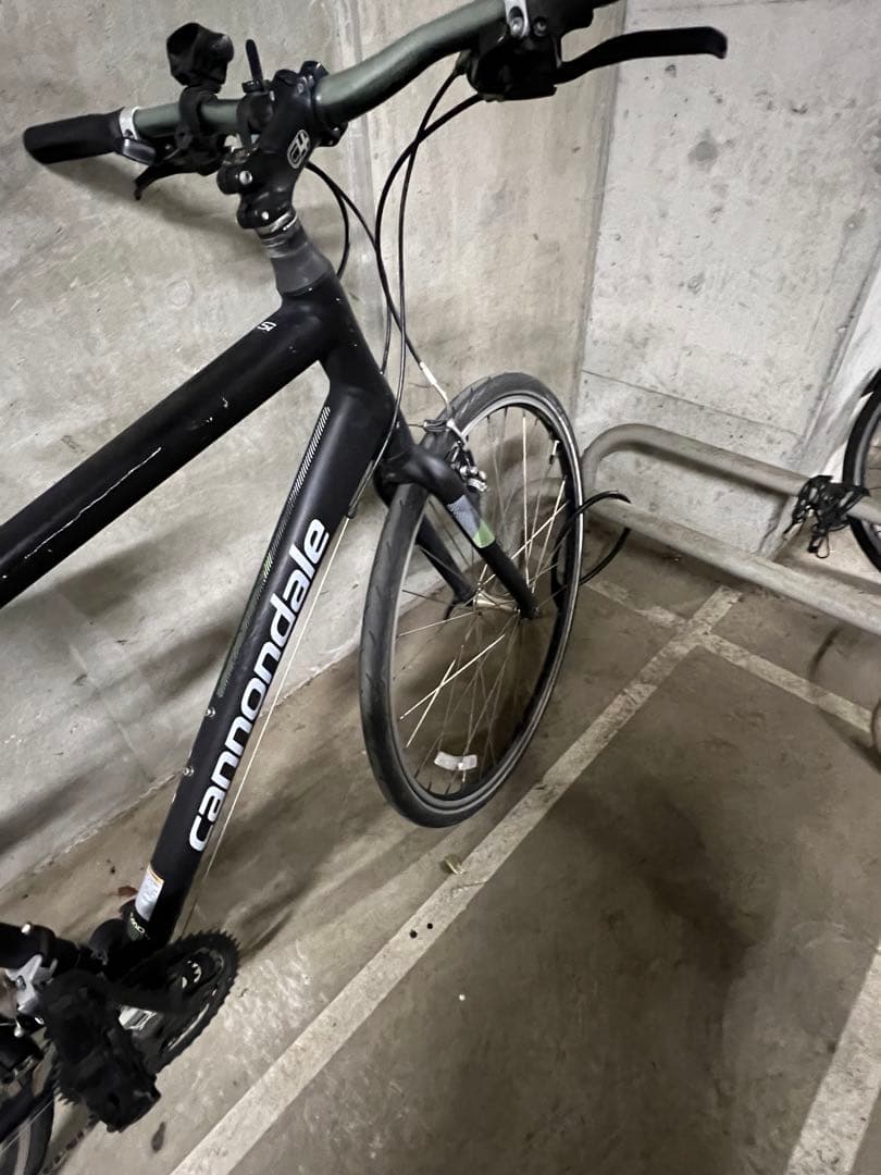 Cannondale クロスバイク ブラック　ろんたま
