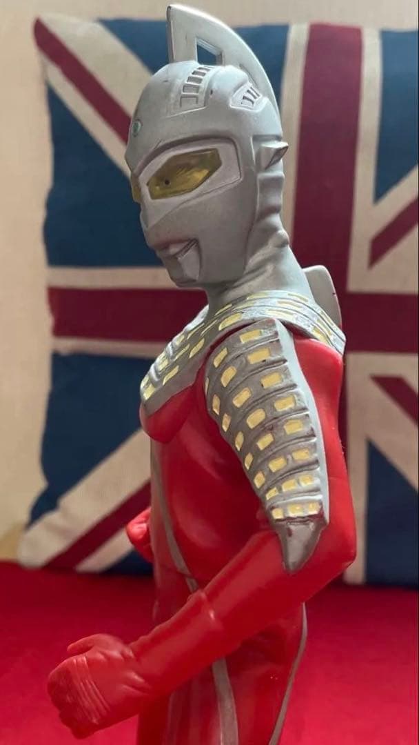 ウルトラセブン　可動式フィギュア 約30cm
