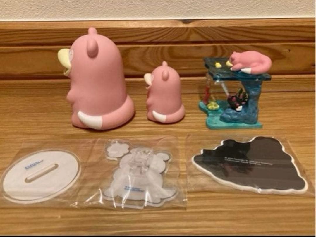 ポケモン　ヤドン　フィギュア　キーホルダー　アクリルスタンド　マグネット　缶