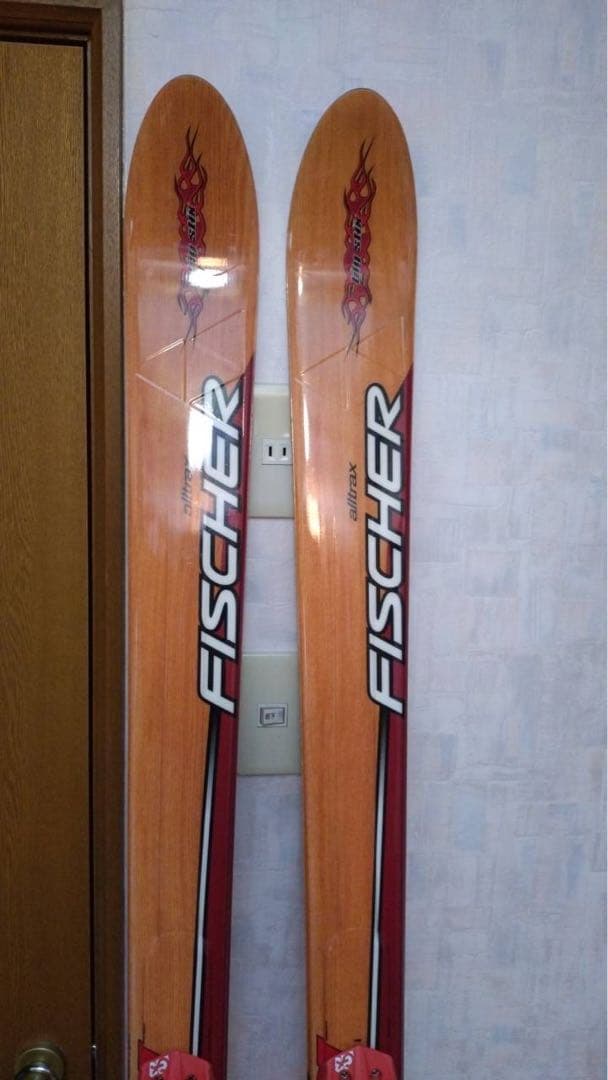 FISCHER スキー板