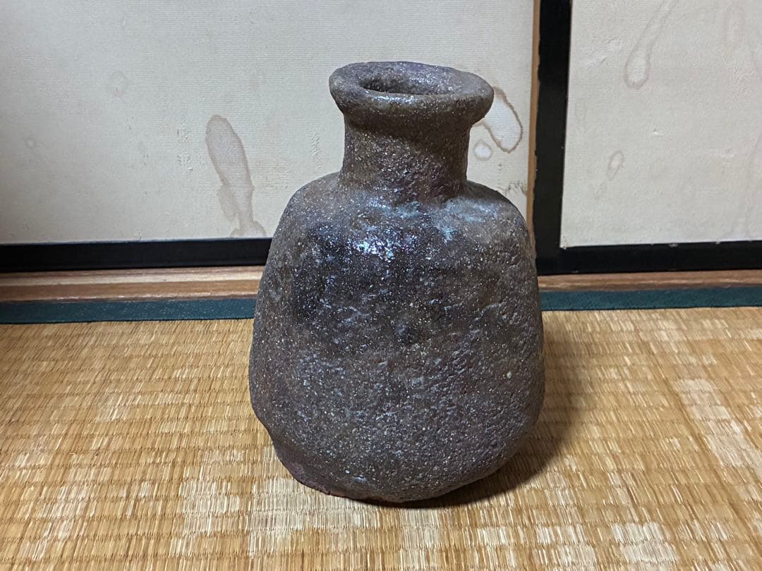 古い 陶器 うずくまる 壺 花入 時代物