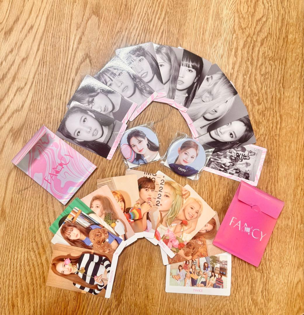 TWICE ペンライト 【一回使用】と写真集　グッズまとめ売り