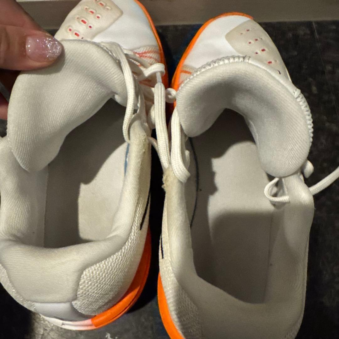 Nike バスケットシューズ　オレンジ バッシュ
