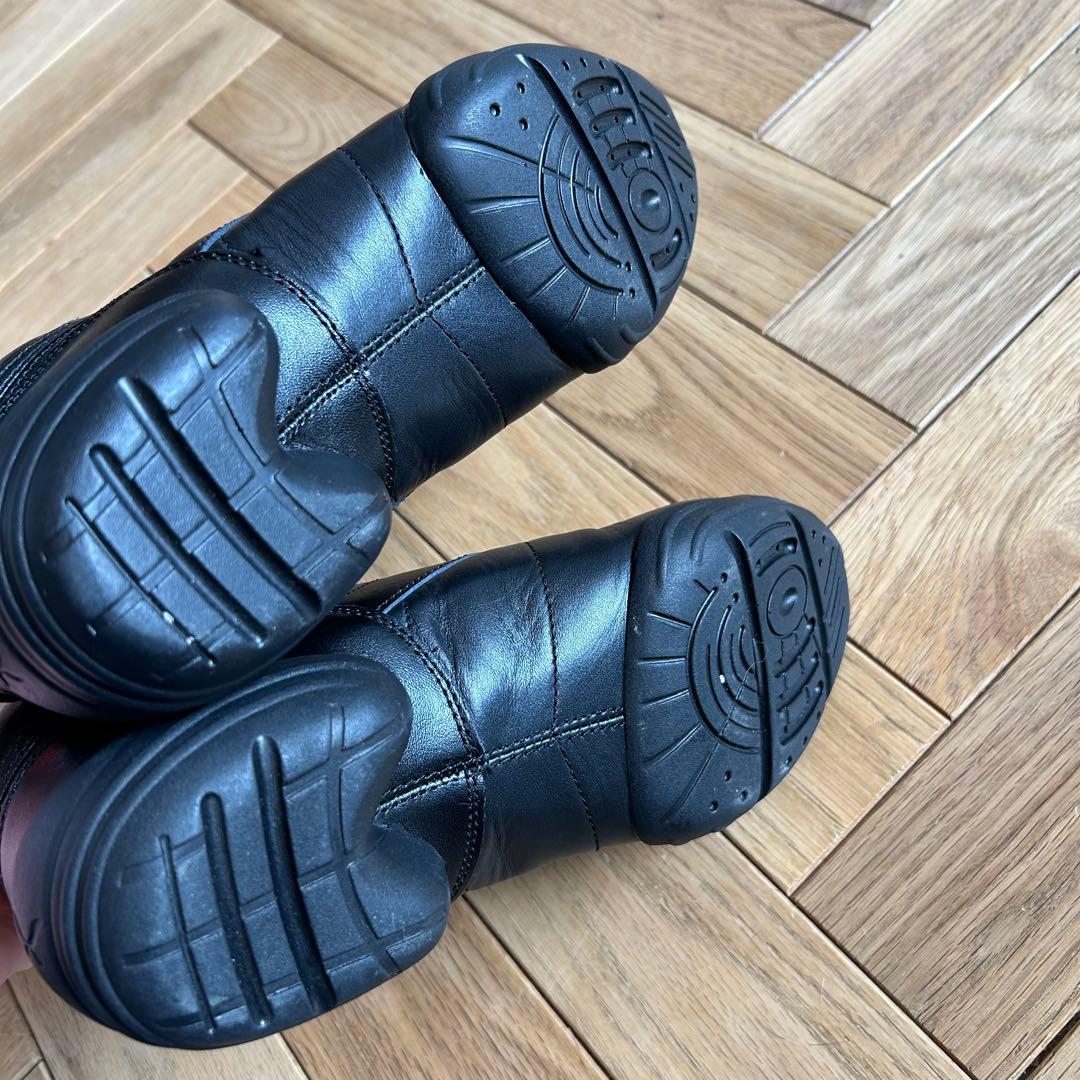 美品 CAPEZIO カペジオ ダンススニーカー DANSNEAKER 黒 靴