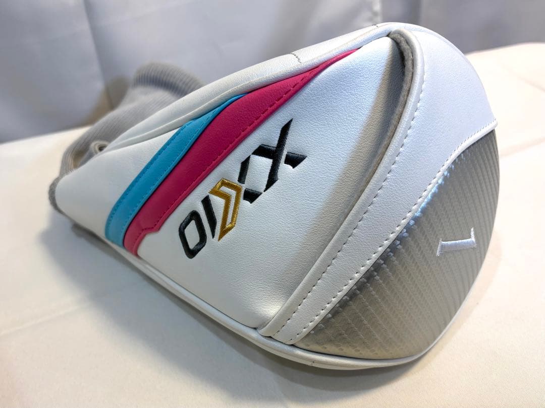 超美品！！XXIO（ゼクシオ） レディース用ドライバー　13.5°