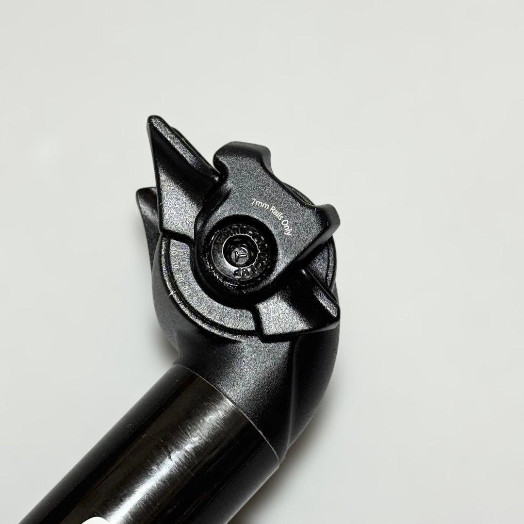 GIANT CONNECT SL カーボン シートポスト 30.9×370mm