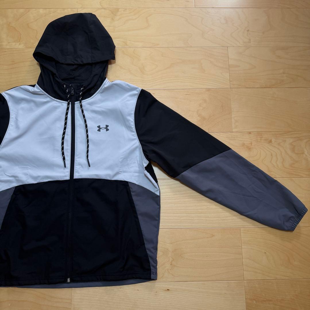 UA アンダーアーマー　ウィンドブレーカー　スポーツウェア　黒ブラック　M 新品