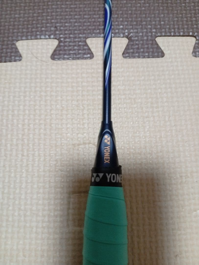 YONEX バドミントンラケットアストロクス100ZX 4U G5