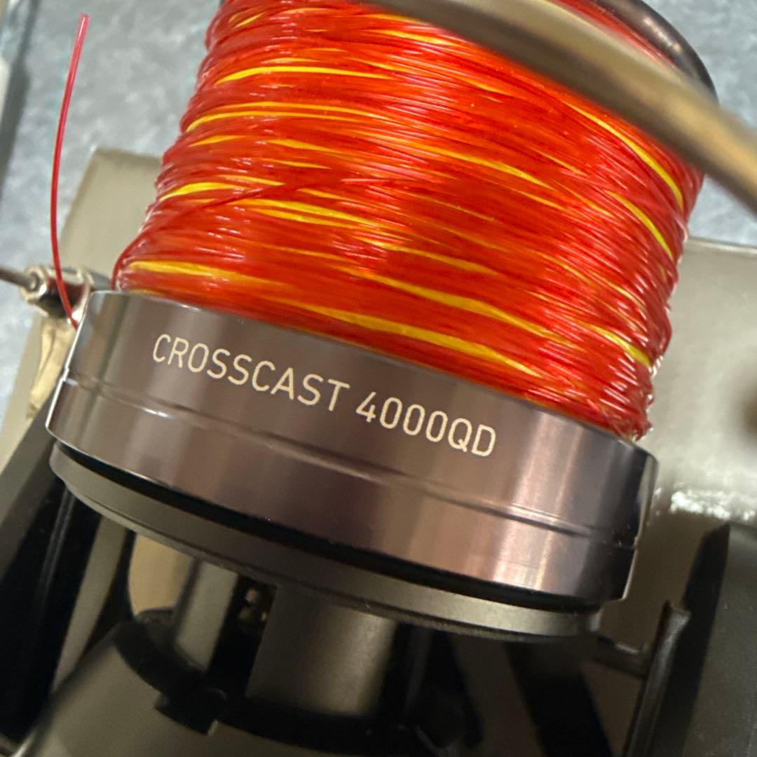 ダイワクロスキャスト4000QD（美品）