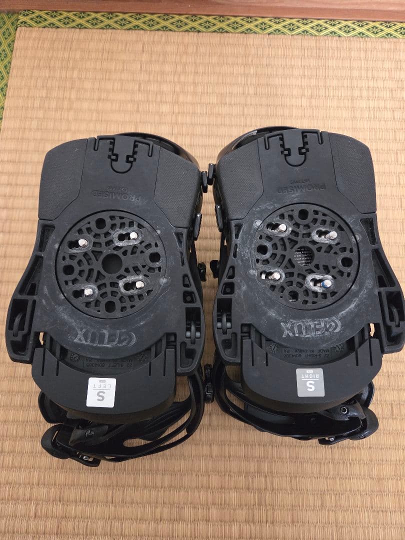 FLUX スノーボード ビンディングDS Sサイズ