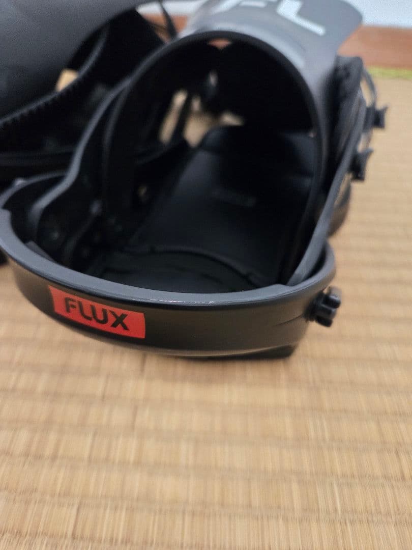 FLUX スノーボード ビンディングDS Sサイズ