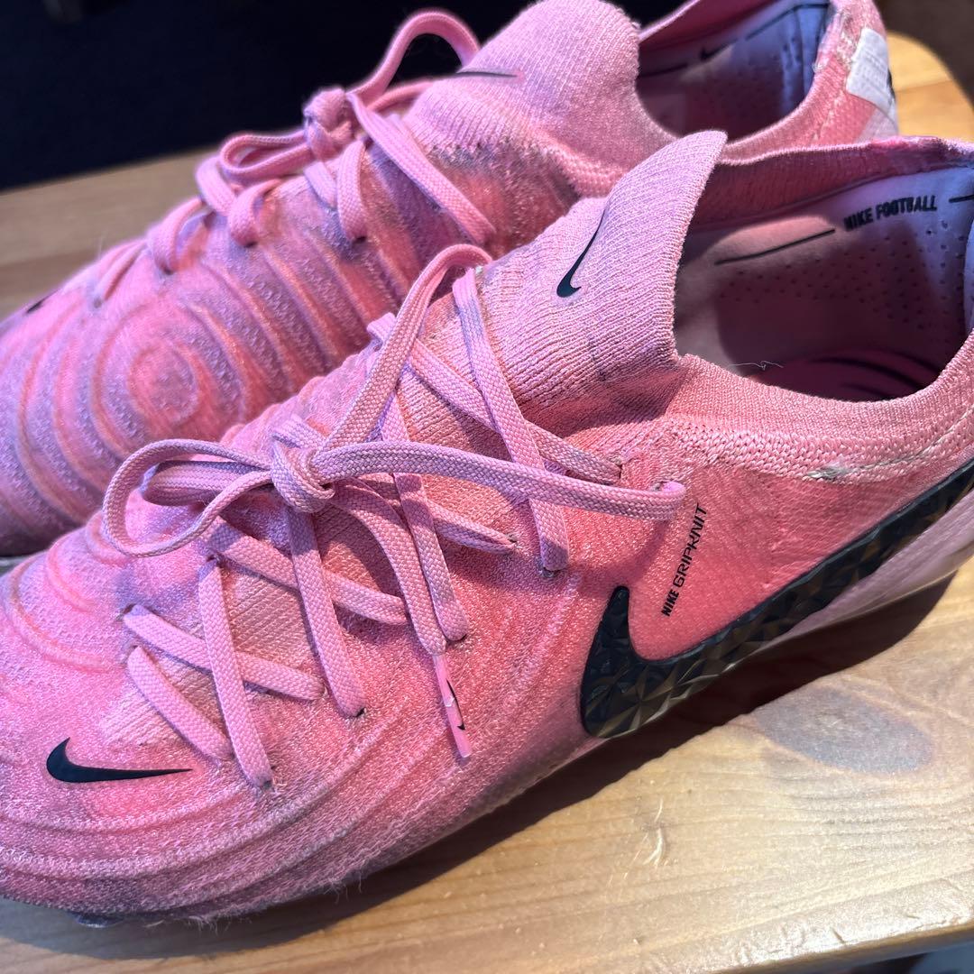 NIKE ファントム
