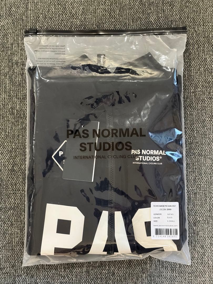 ウェア PAS NORMAL STUDIOS Pro Rain Jersey
