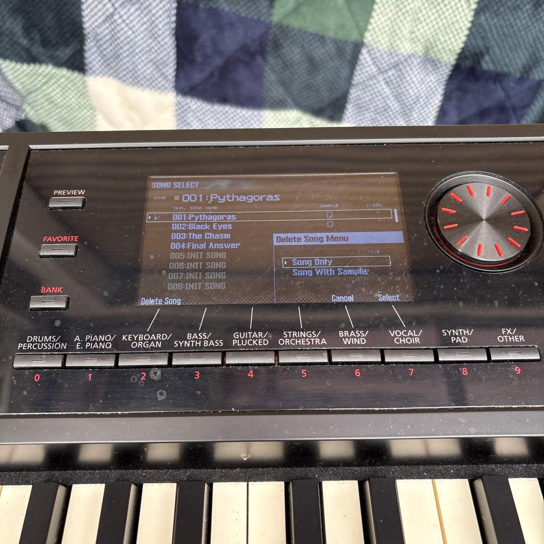 Roland FA08 シンセサイザー　キーボード　88鍵　音楽製作　鍵盤楽器