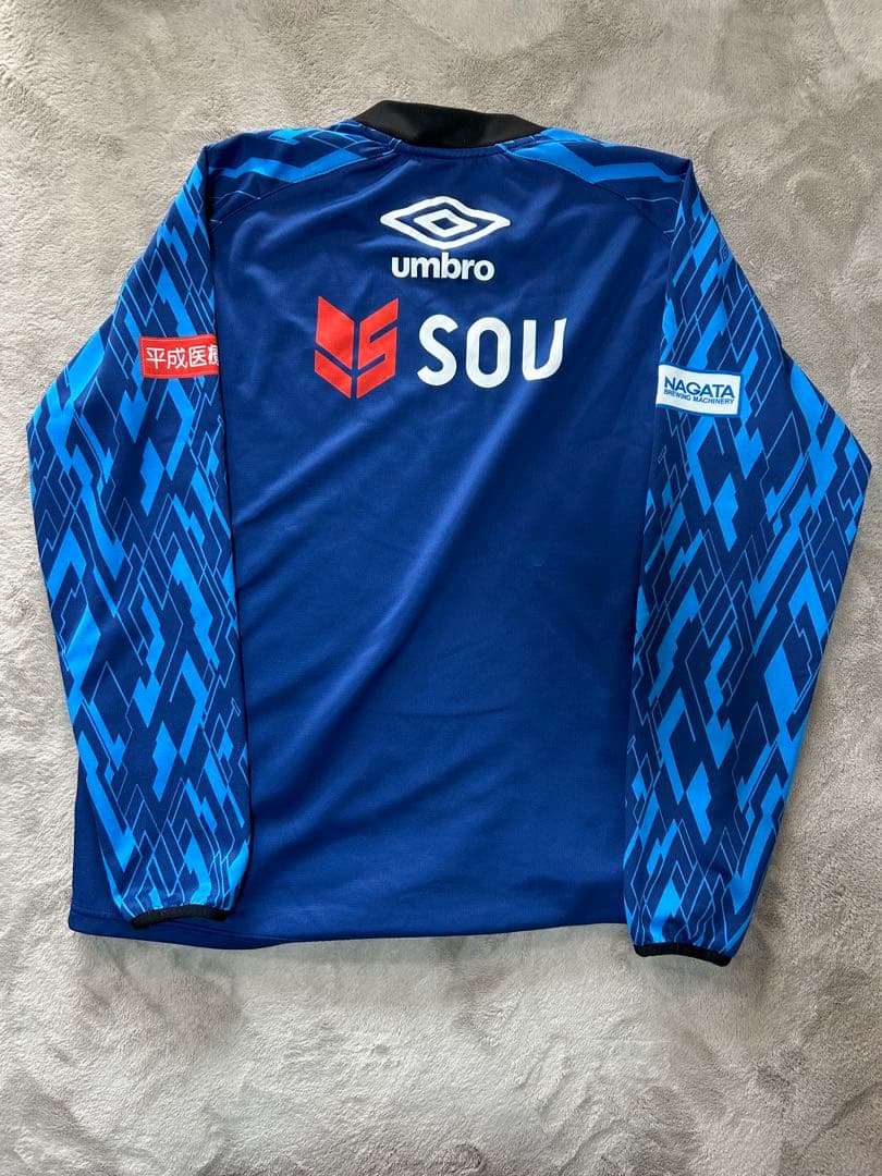 umbro サッカーシャツ O-XO 青　ガンバ大阪