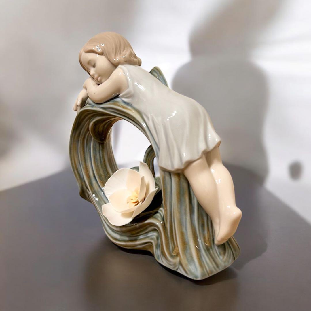 LLADRO リヤドロ　CHILDHOOD DREAM 08129 夢ごこち