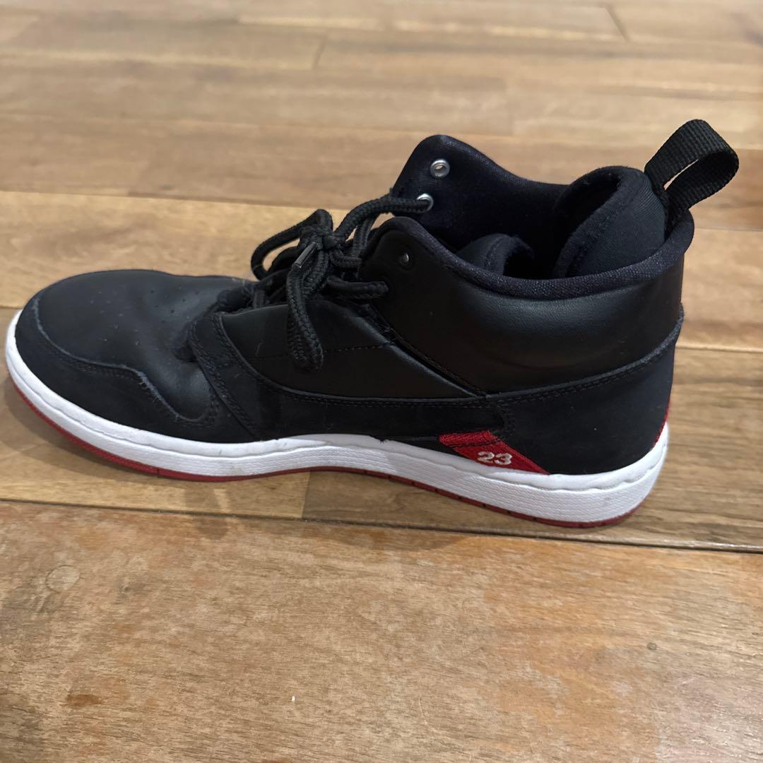 Jordan ブラック/レッド ハイカットシューズ　　　サイズ25.5センチ
