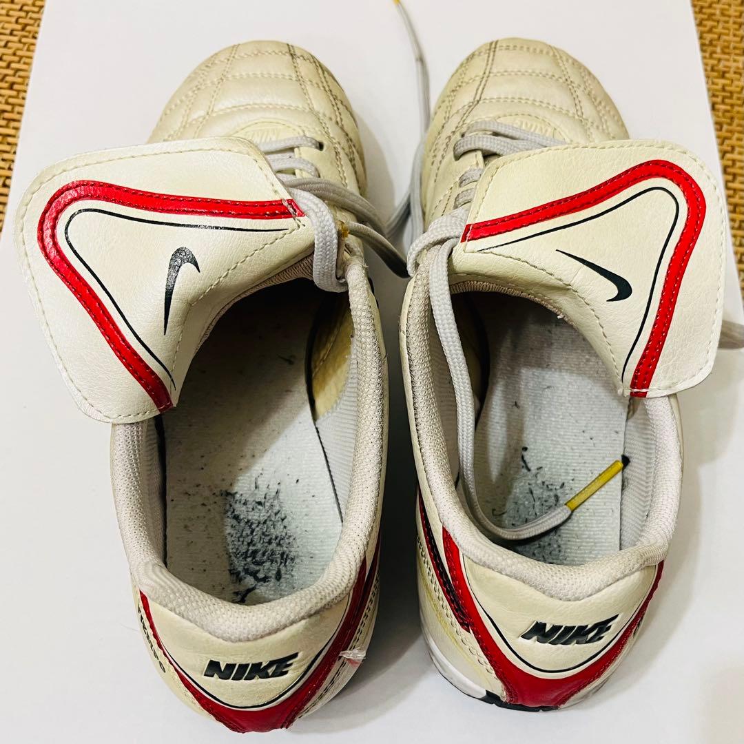 Archive NIKE TIEMPO フットサルシューズ