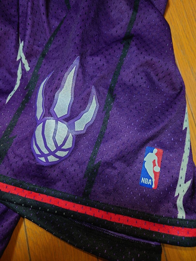 Mitchell&Ness ラプターズ バスパン ショーツ ビッグサイズ