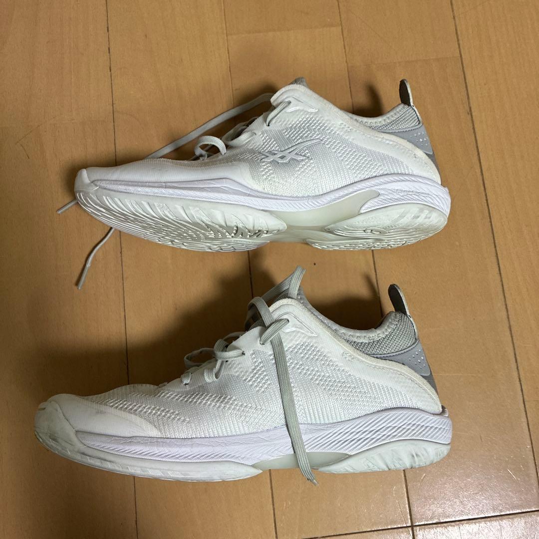 asics /グライドノヴァFF3（箱あり）/ホワイト/バスケットボールシューズ