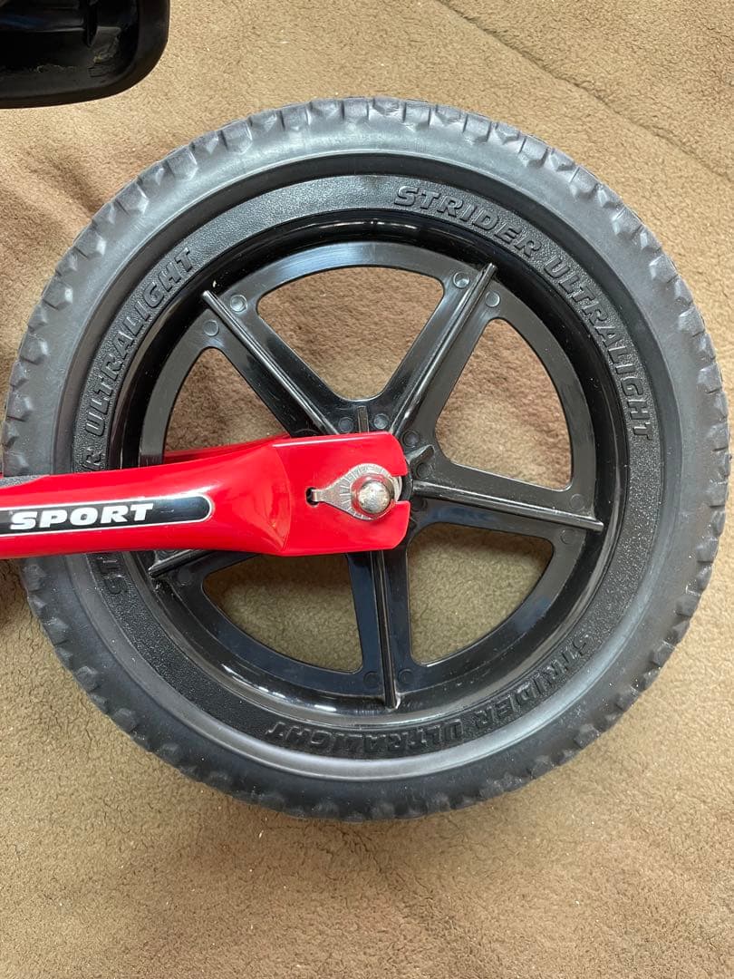 【日本正規品】STRIDER ストライダー SPORTS MODEL 赤