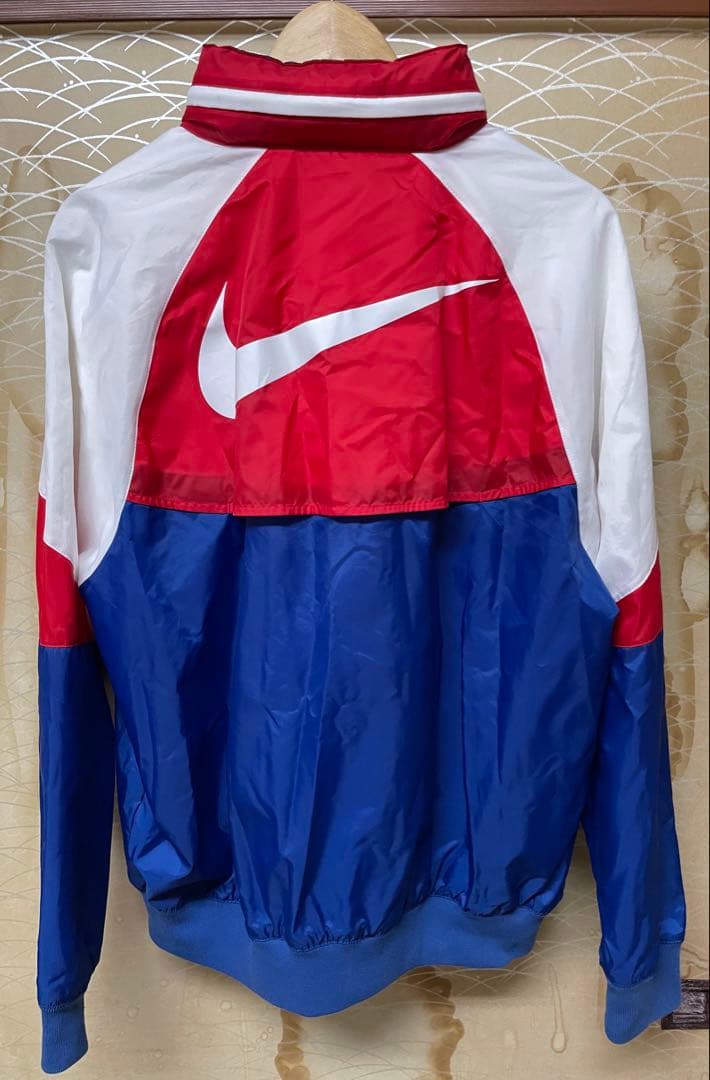 n*a様 美品　NIKE　ナイロンジャケット 伊澤彩織 まひろ ベイビーわるきゅ