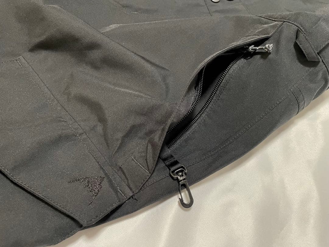 【美品】 BURTON GORE-TEX Reserve ビブパンツ S