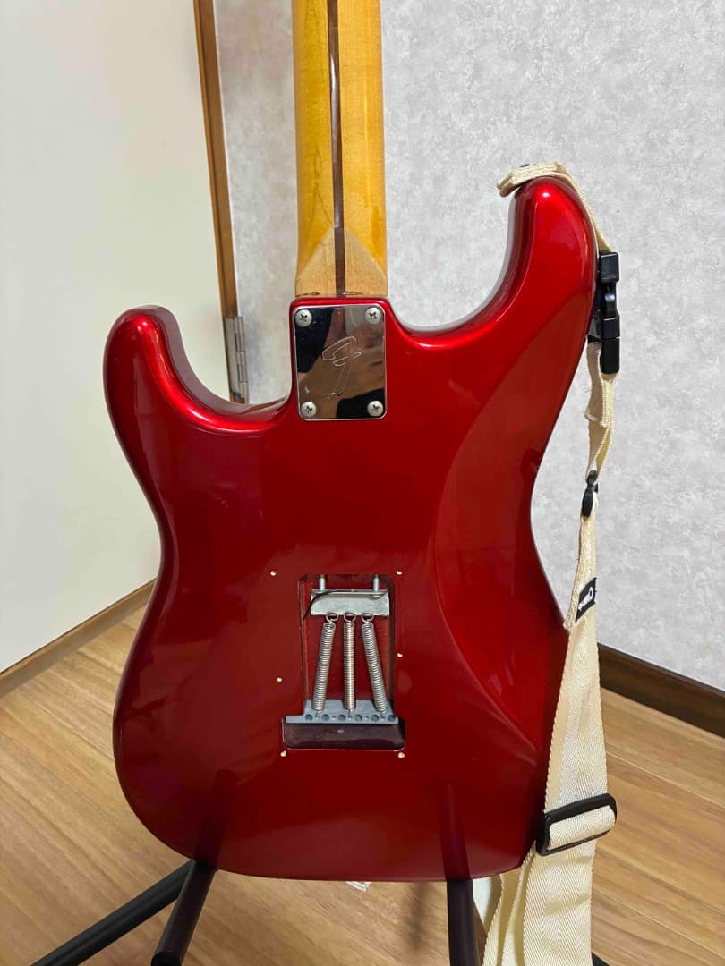 フェンダーイングウェイモデルネック+フェンジャパCARボディ　HS-3