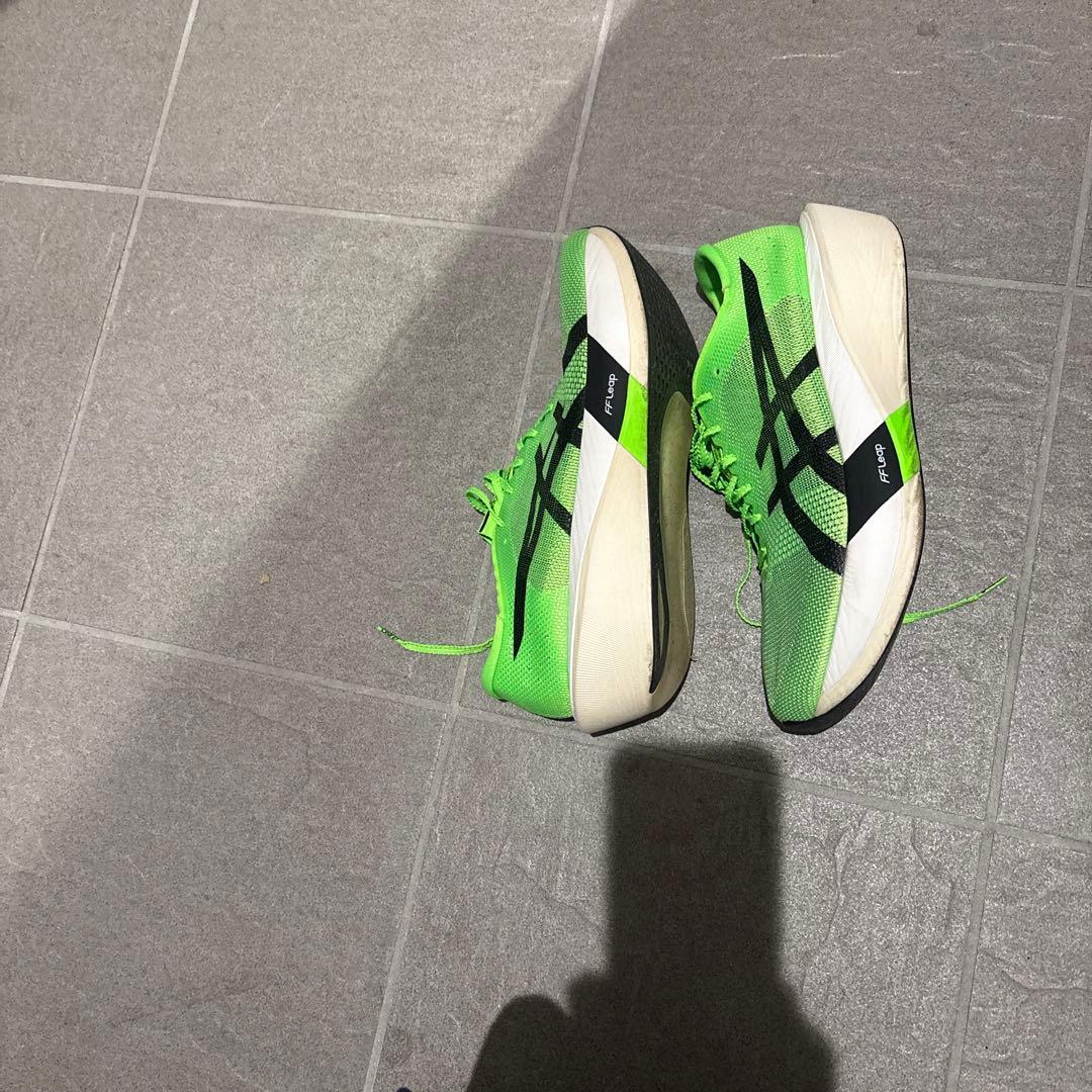アシックス　メタスピードエッジTOKYO ２８㎝