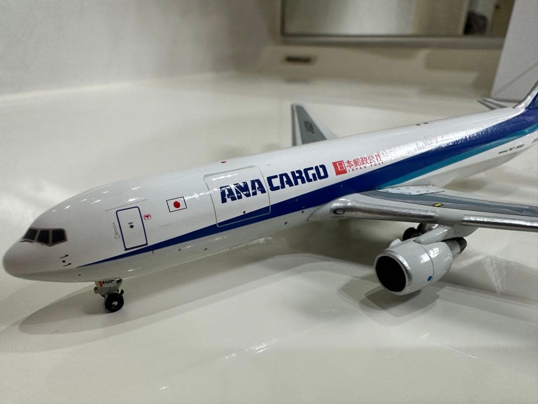 ANA/日本郵政公社 B767-381F 1:400ダイキャストモデル